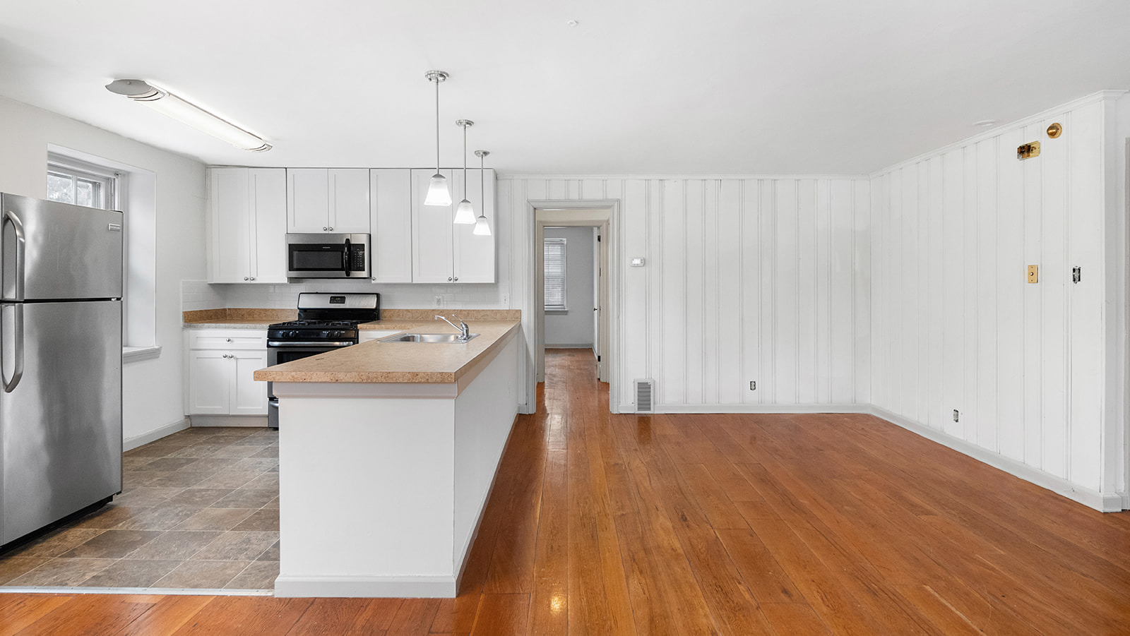 2920 Midvale Ave.