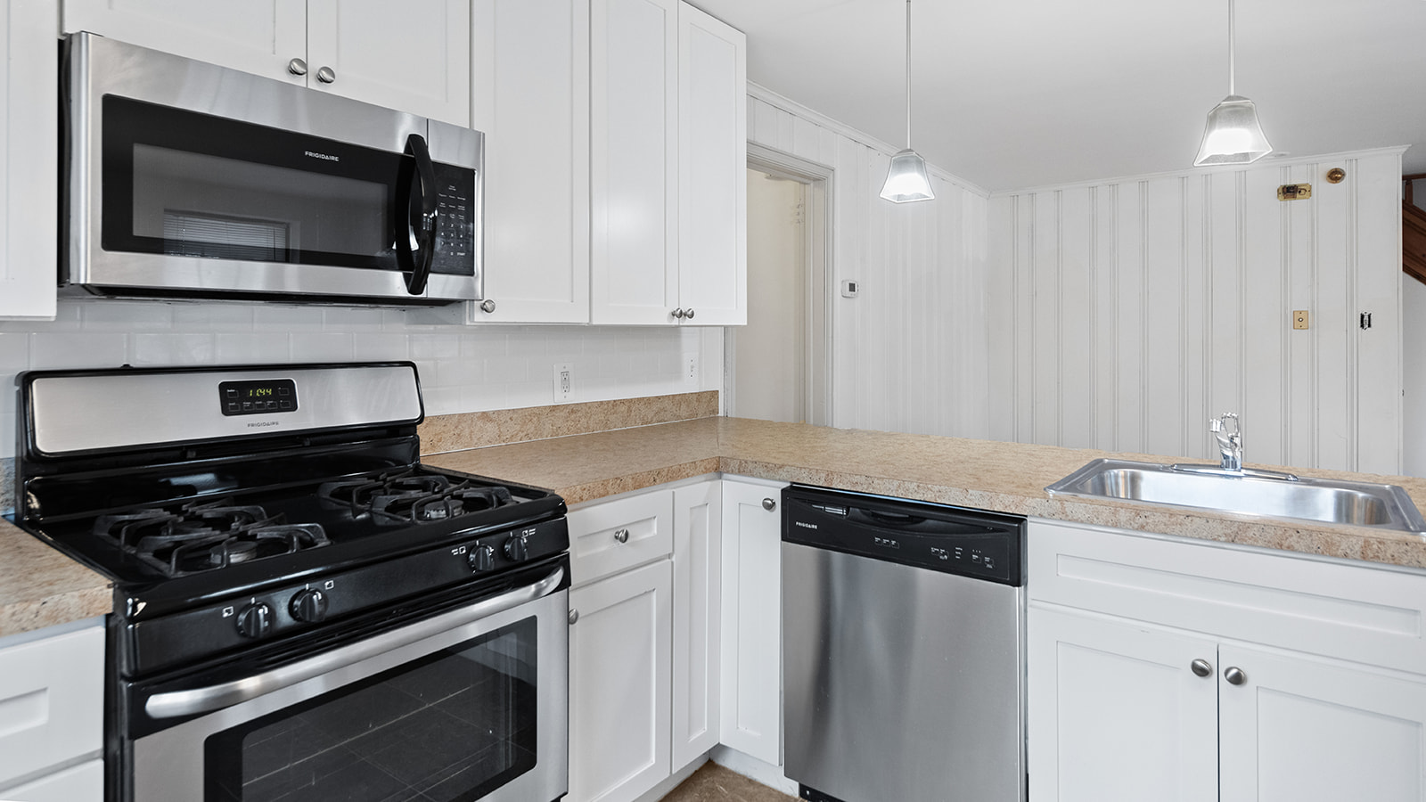 2920 Midvale Ave.