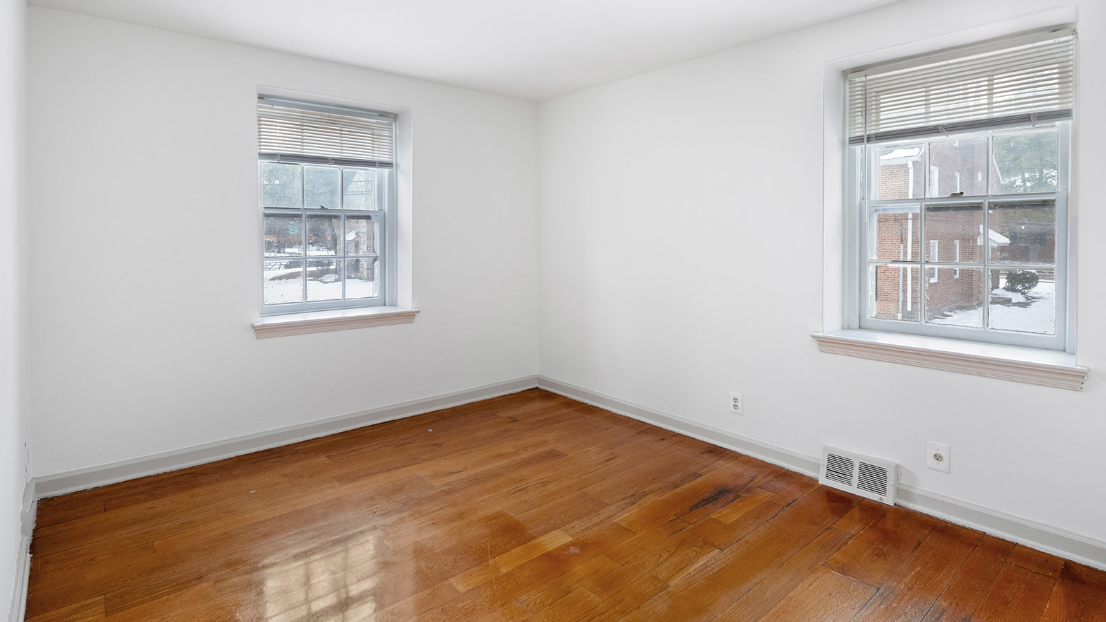 2920 Midvale Ave.