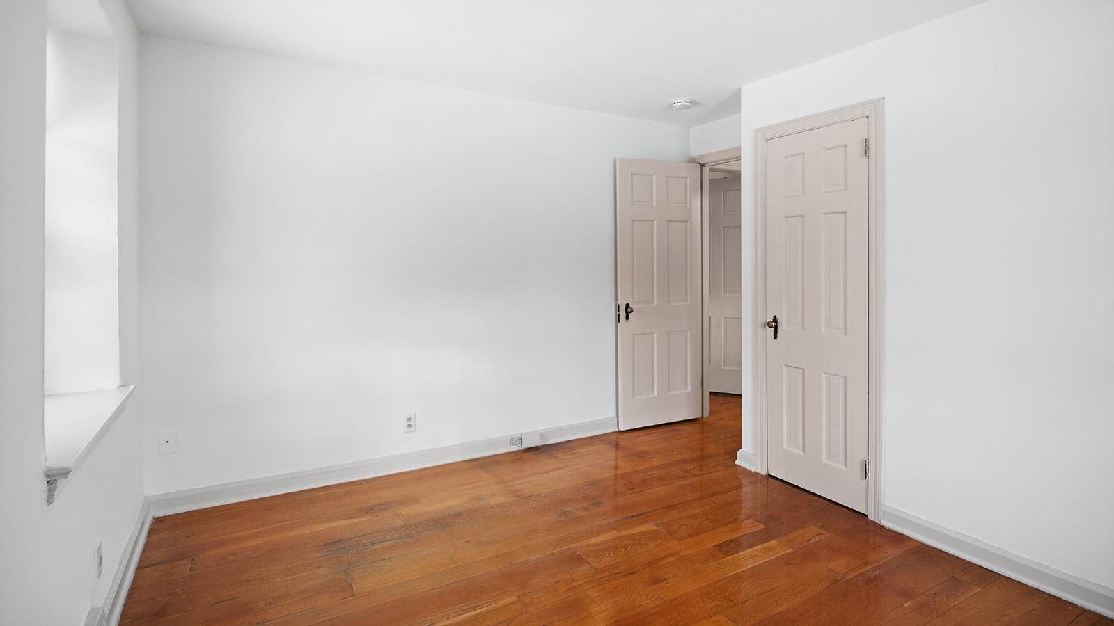 2920 Midvale Ave.
